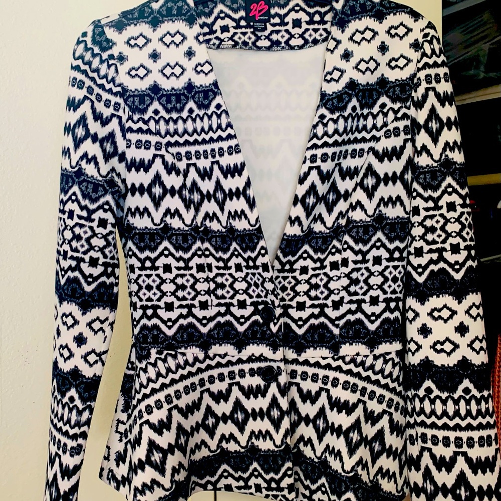 2B Bebe blazer
